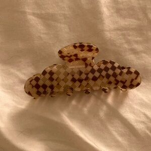 Brand new checkered claw clip